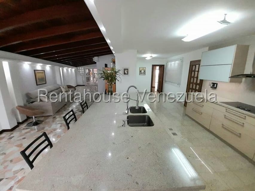 Casa (Multipes Niveles) en Venta en Colinas de La California, Distrito Metropolitano - 13