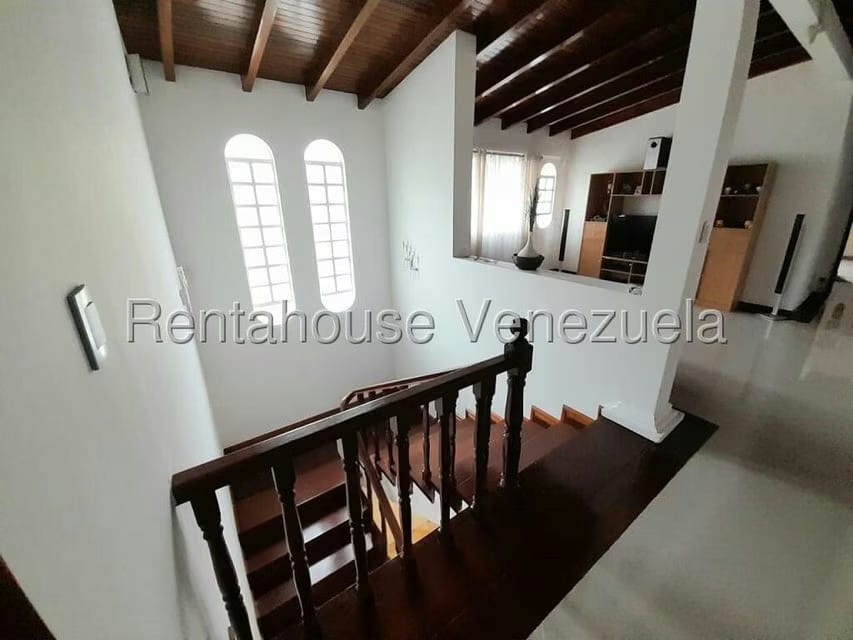 Casa (Multipes Niveles) en Venta en Colinas de La California, Distrito Metropolitano - 26