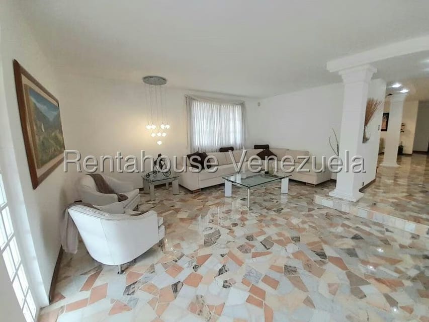 Casa (Multipes Niveles) en Venta en Colinas de La California, Distrito Metropolitano - 4