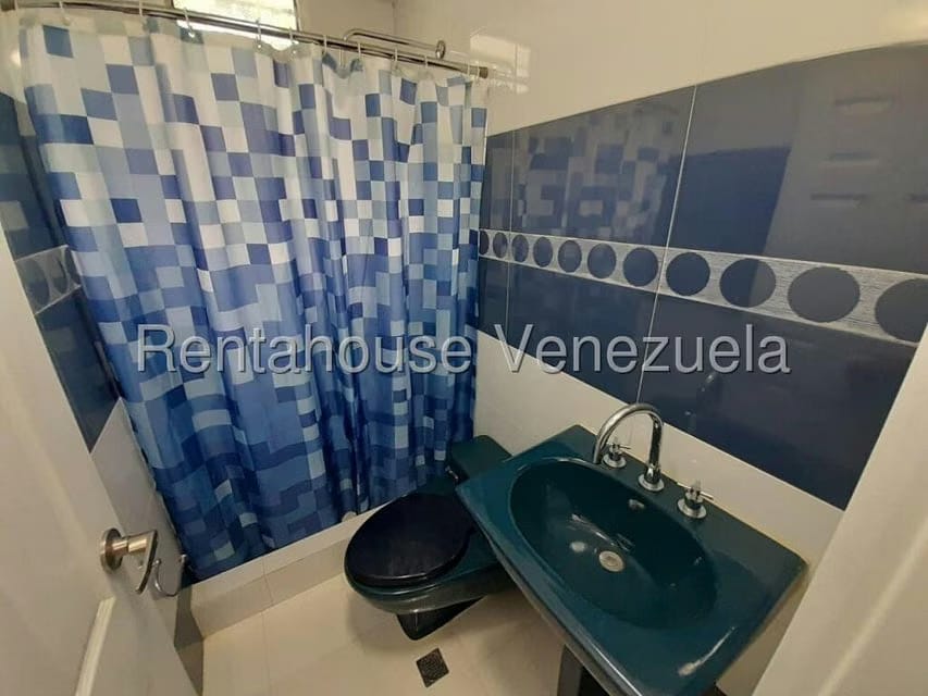 Casa (Multipes Niveles) en Venta en Colinas de La California, Distrito Metropolitano - 43