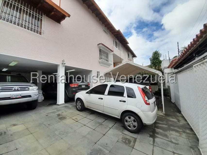 Casa (Multipes Niveles) en Venta en Colinas de La California, Distrito Metropolitano - 45