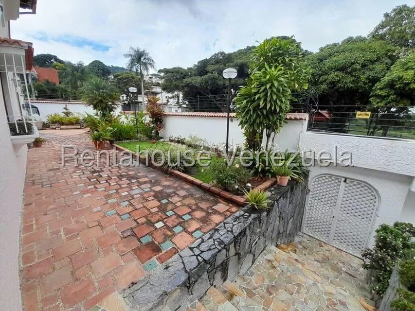 Casa (Multipes Niveles) en Venta en Colinas de La California, Distrito Metropolitano - 50