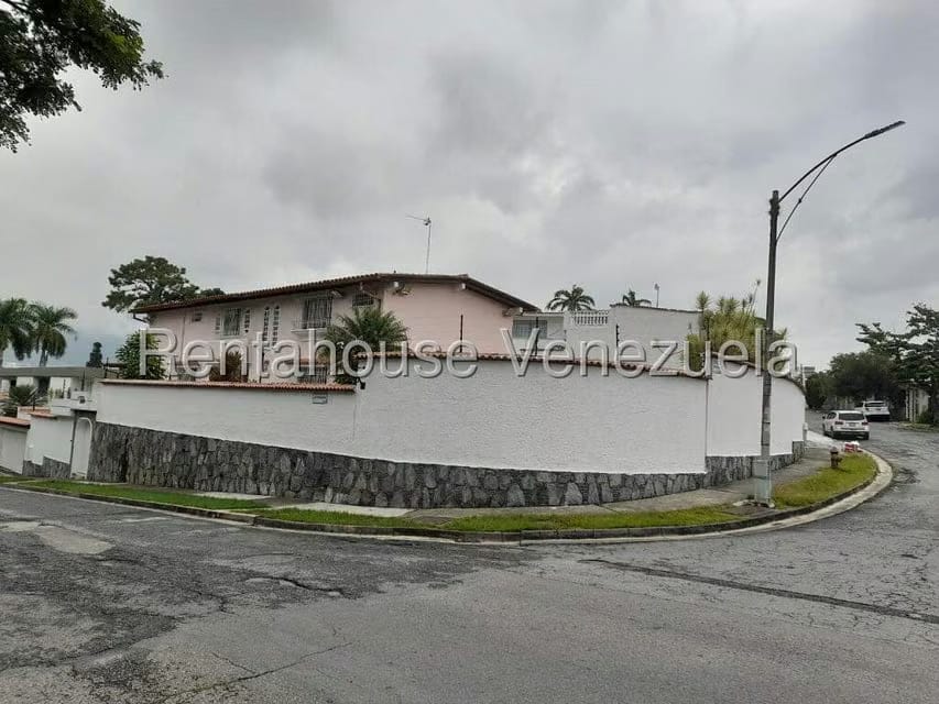 Casa (Multipes Niveles) en Venta en Colinas de La California, Distrito Metropolitano - 52
