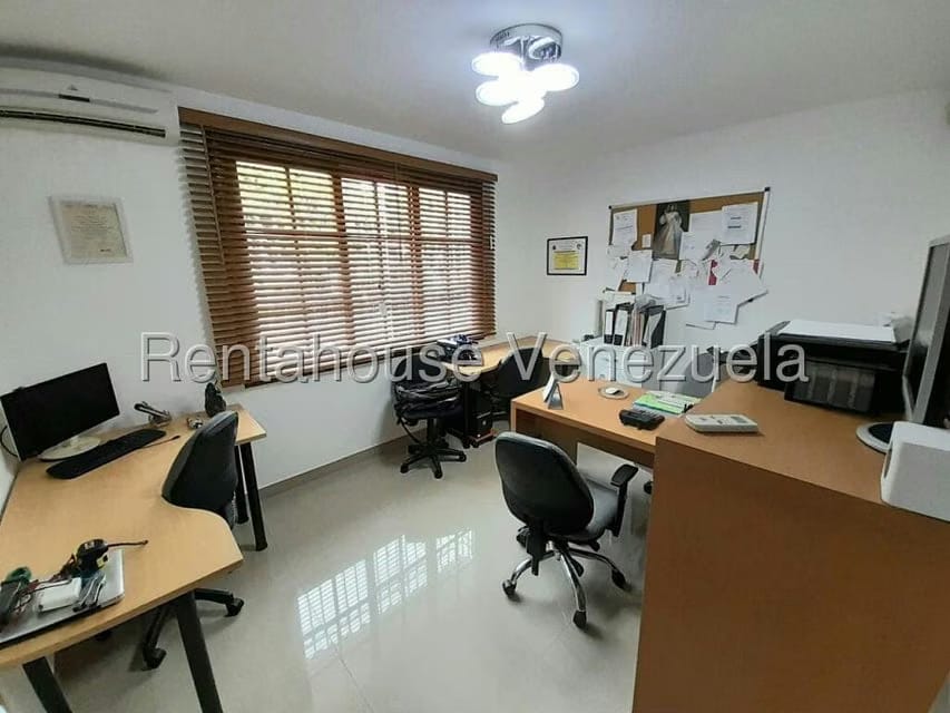 Casa (Multipes Niveles) en Venta en Colinas de La California, Distrito Metropolitano - 7