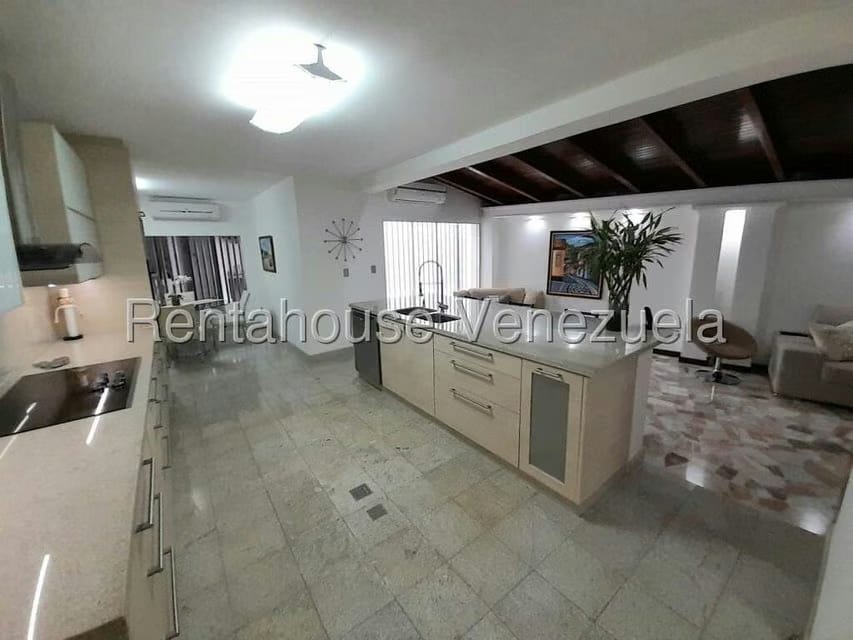 Casa (Multipes Niveles) en Venta en Colinas de La California, Distrito Metropolitano - 8