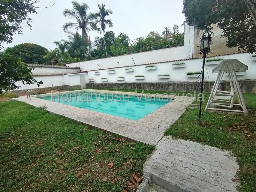Casa (Multipes Niveles) en Venta en Prados del Este, Distrito Metropolitano - 13