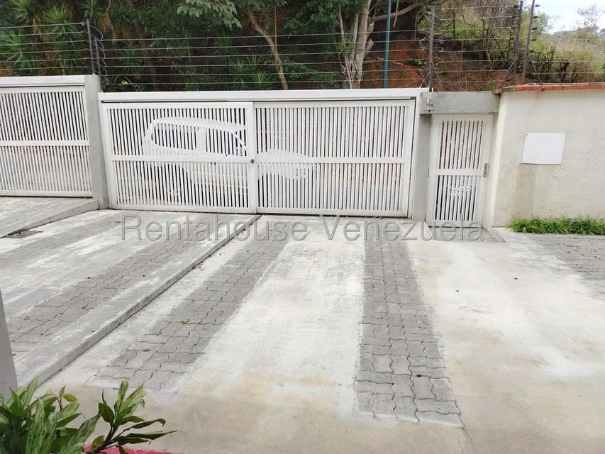 Casa (Multipes Niveles) en Venta en Prados del Este, Distrito Metropolitano - 47