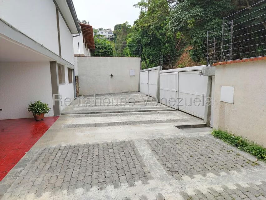 Casa (Multipes Niveles) en Venta en Prados del Este, Distrito Metropolitano - 48