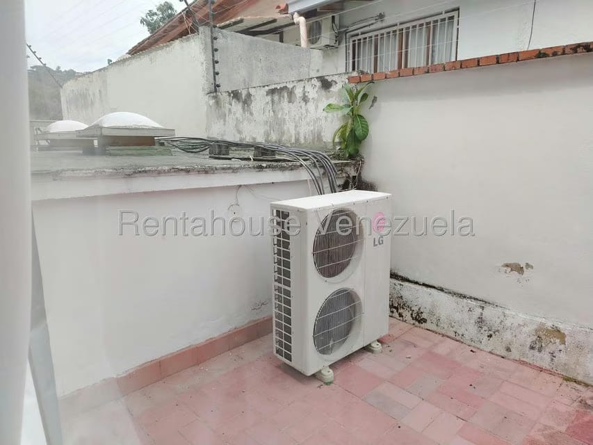 Casa (Multipes Niveles) en Venta en Prados del Este, Distrito Metropolitano - 61