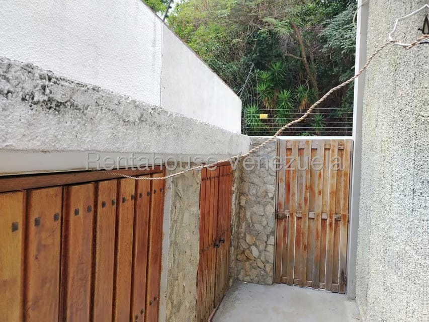 Casa (Multipes Niveles) en Venta en Prados del Este, Distrito Metropolitano - 62