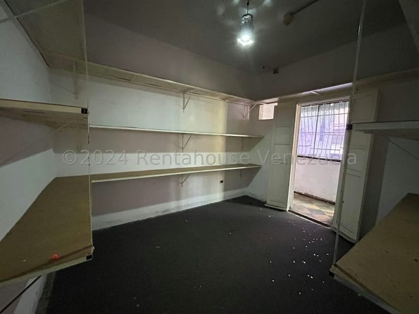 Comercial (Galpon - Deposito) en Venta en Bello Monte, Distrito Metropolitano - 16