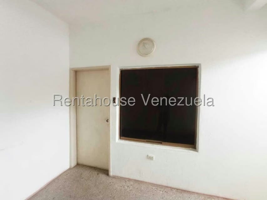 Comercial (Local Comercial) en Alquiler en Los Pinos, Lara - 6
