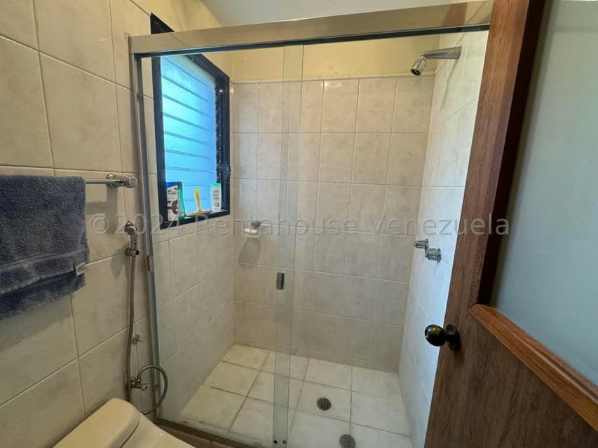 Casa (Duplex) en Venta en Los Anaucos, Miranda - 18
