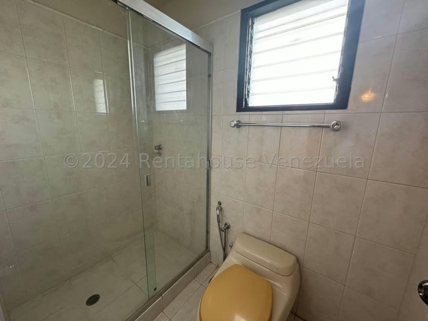 Casa (Duplex) en Venta en Los Anaucos, Miranda - 21