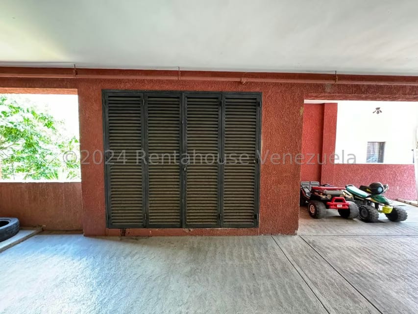 Casa (Duplex) en Venta en Los Anaucos, Miranda - 28
