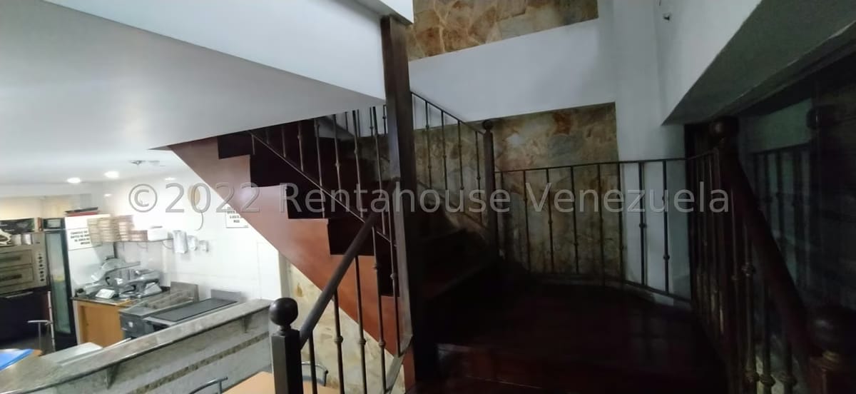 Comercial (Local Comercial) en Venta en Los Chaguaramos, Distrito Metropolitano - 12