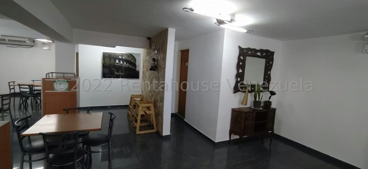 Comercial (Local Comercial) en Venta en Los Chaguaramos, Distrito Metropolitano - 19