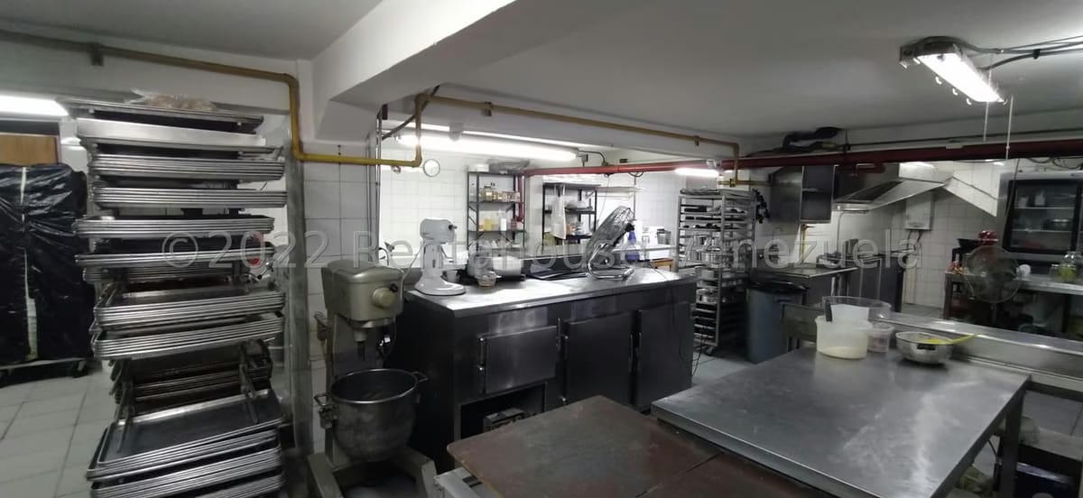 Comercial (Local Comercial) en Venta en Los Chaguaramos, Distrito Metropolitano - 31