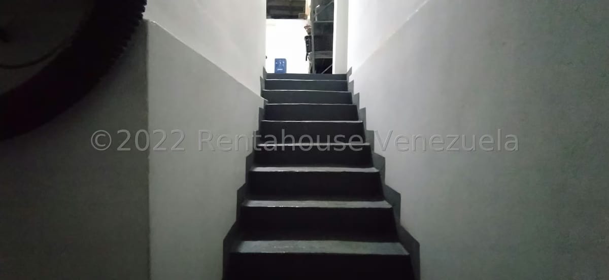 Comercial (Local Comercial) en Venta en Los Chaguaramos, Distrito Metropolitano - 41