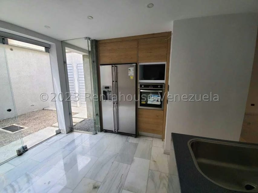 Casa (Duplex) en Venta en Villa Paris, Lara - 13