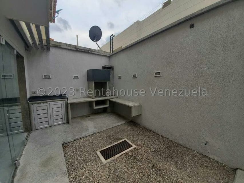 Casa (Duplex) en Venta en Villa Paris, Lara - 18