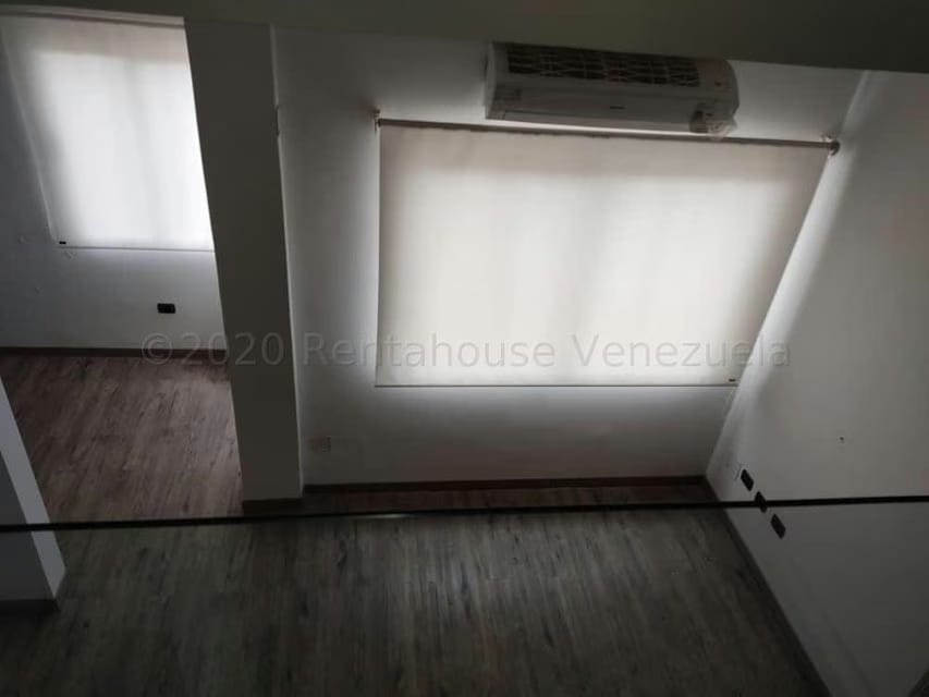 Casa (Duplex) en Venta en Villa Paris, Lara - 25