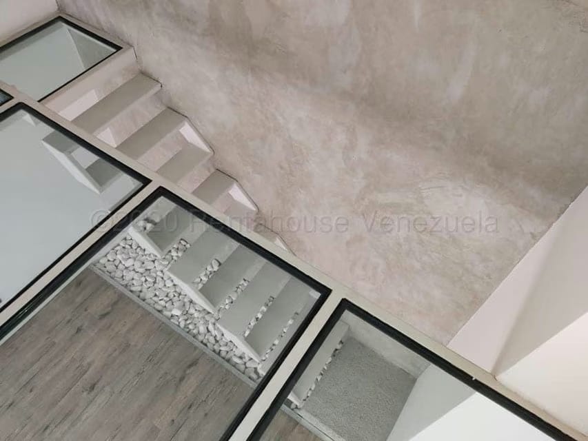 Casa (Duplex) en Venta en Villa Paris, Lara - 26