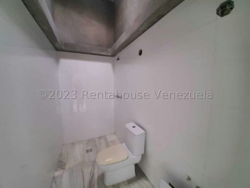 Casa (Duplex) en Venta en Villa Paris, Lara - 30