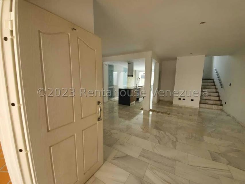 Casa (Duplex) en Venta en Villa Paris, Lara - 4