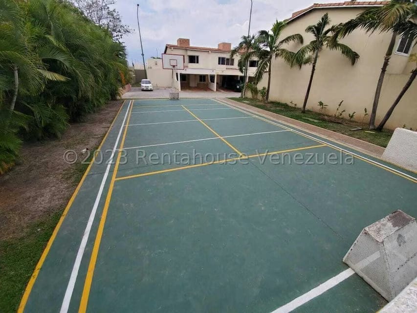 Casa (Duplex) en Venta en Villa Paris, Lara - 39