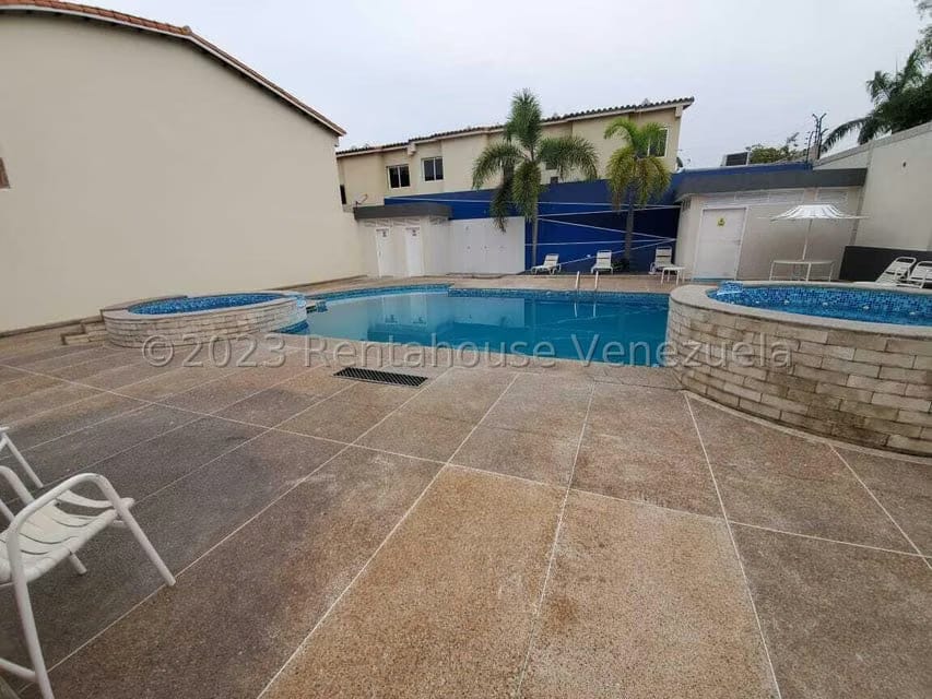 Casa (Duplex) en Venta en Villa Paris, Lara - 40