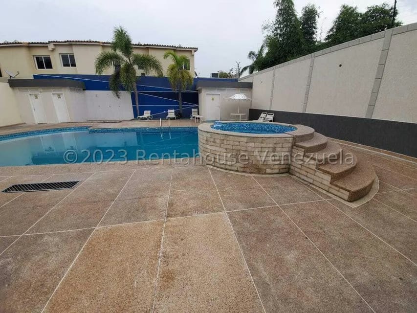 Casa (Duplex) en Venta en Villa Paris, Lara - 41