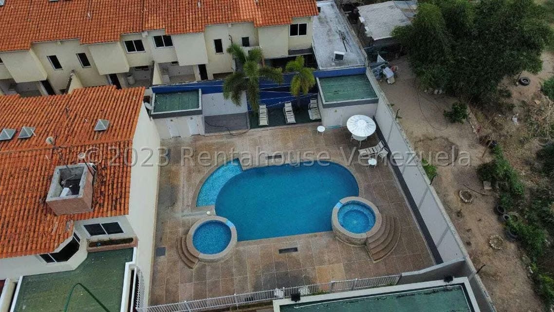 Casa (Duplex) en Venta en Villa Paris, Lara - 48