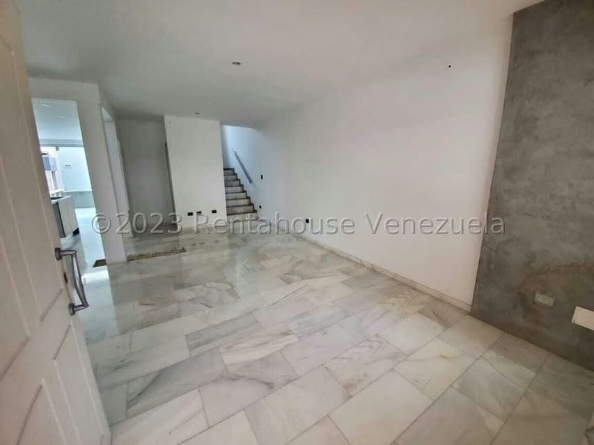 Casa (Duplex) en Venta en Villa Paris, Lara - 7