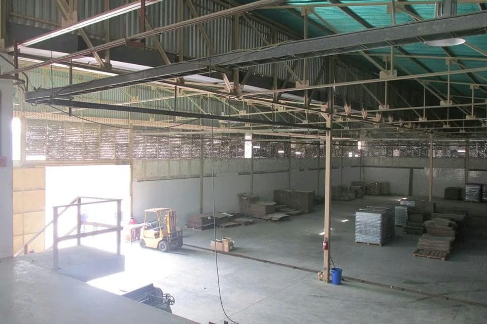 Comercial (Galpon - Deposito) en Venta en Santa Rosa, Miranda - 28