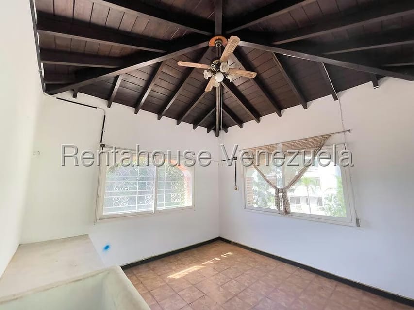 Casa (Duplex) en Alquiler en Altamira, Distrito Metropolitano - 40