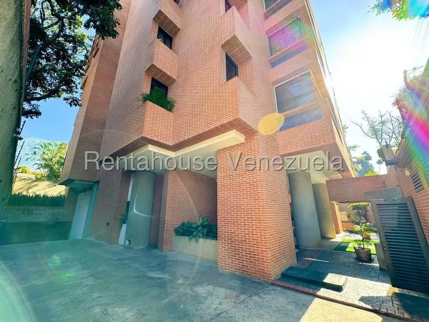 Apartamento (1 Nivel) en Alquiler en Campo Alegre, Distrito Metropolitano - 24