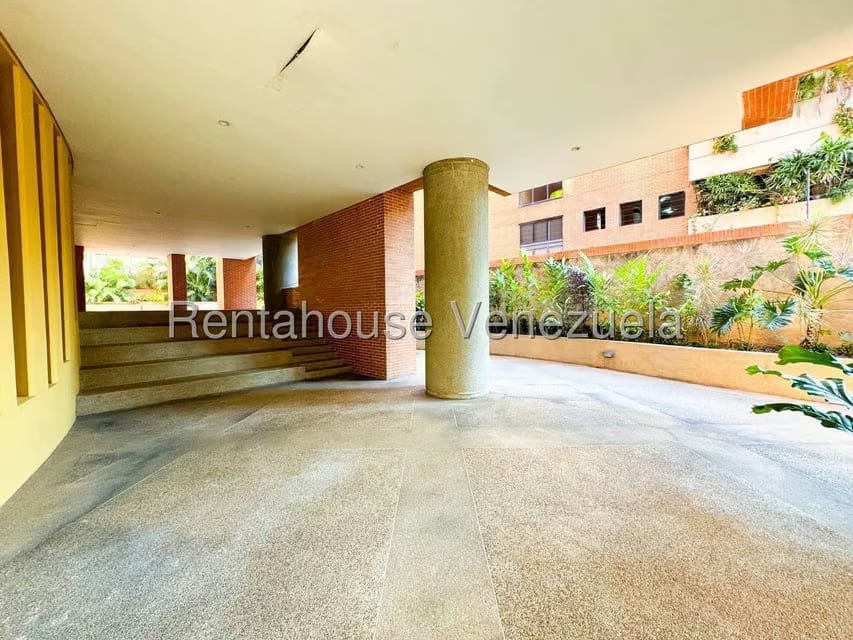 Apartamento (1 Nivel) en Alquiler en Campo Alegre, Distrito Metropolitano - 28