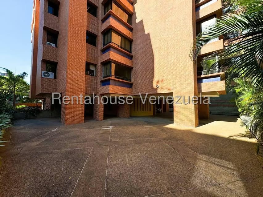 Apartamento (1 Nivel) en Alquiler en Campo Alegre, Distrito Metropolitano - 31
