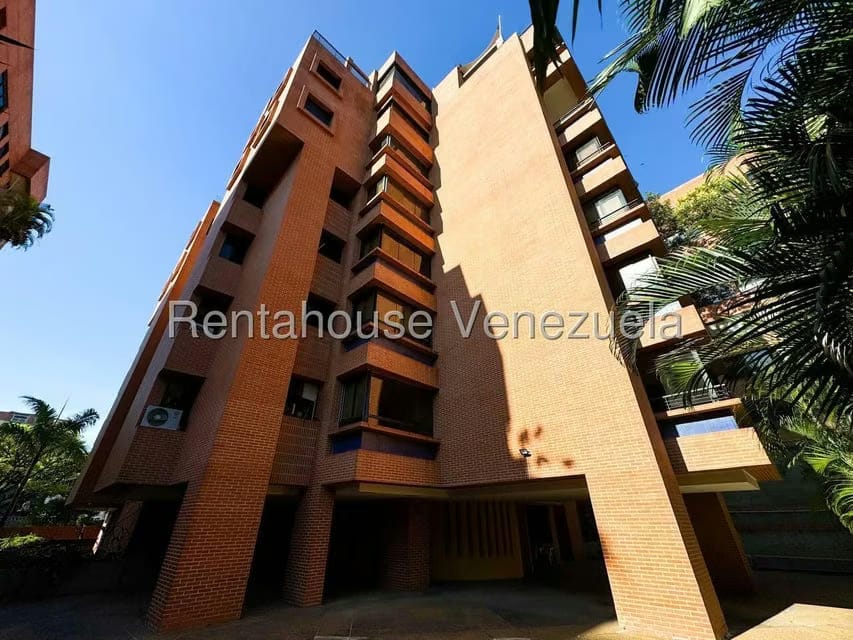 Apartamento (1 Nivel) en Alquiler en Campo Alegre, Distrito Metropolitano - 32