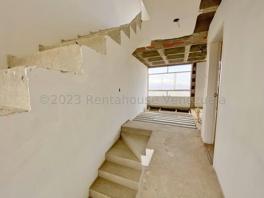 Townhouse (Multiples Niveles) en Venta en Colinas de La Tahona, Distrito Metropolitano - 11