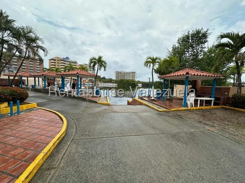 Apartamento (1 Nivel) en Venta en Puerto Encantado, Miranda - 26