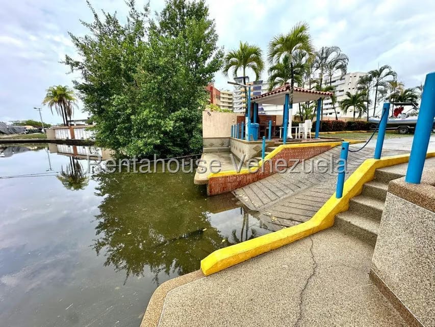 Apartamento (1 Nivel) en Venta en Puerto Encantado, Miranda - 29