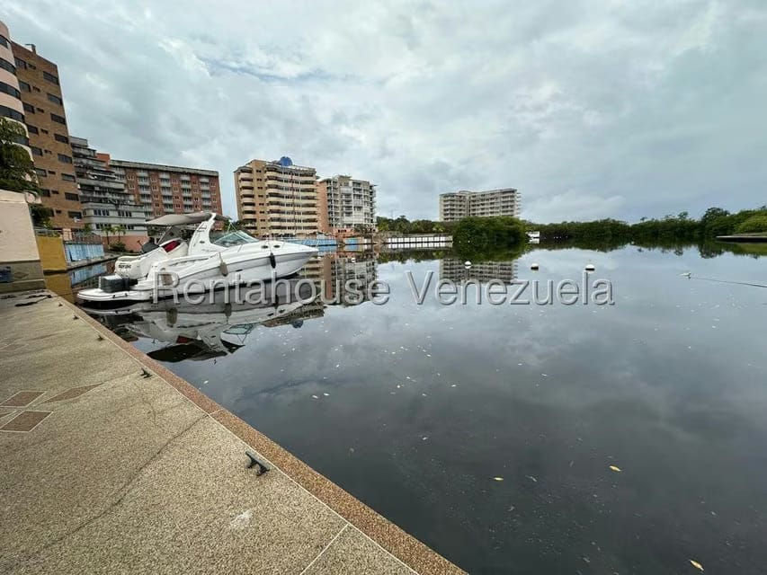 Apartamento (1 Nivel) en Venta en Puerto Encantado, Miranda - 30