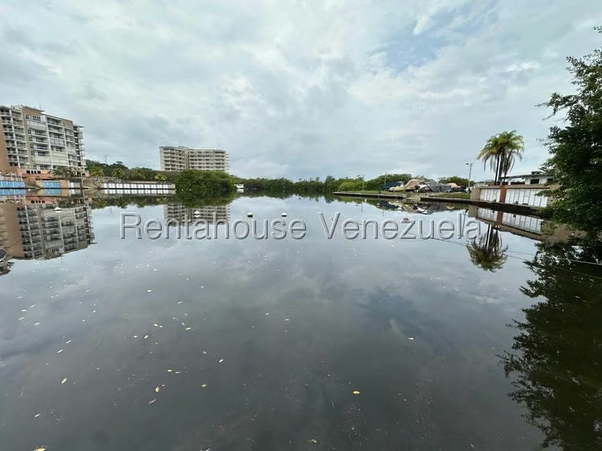 Apartamento (1 Nivel) en Venta en Puerto Encantado, Miranda - 31