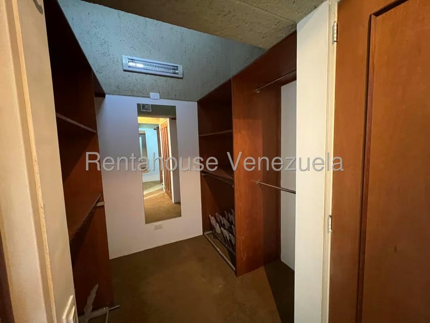 Apartamento (1 Nivel) en Venta en Oripoto, Distrito Metropolitano - 50