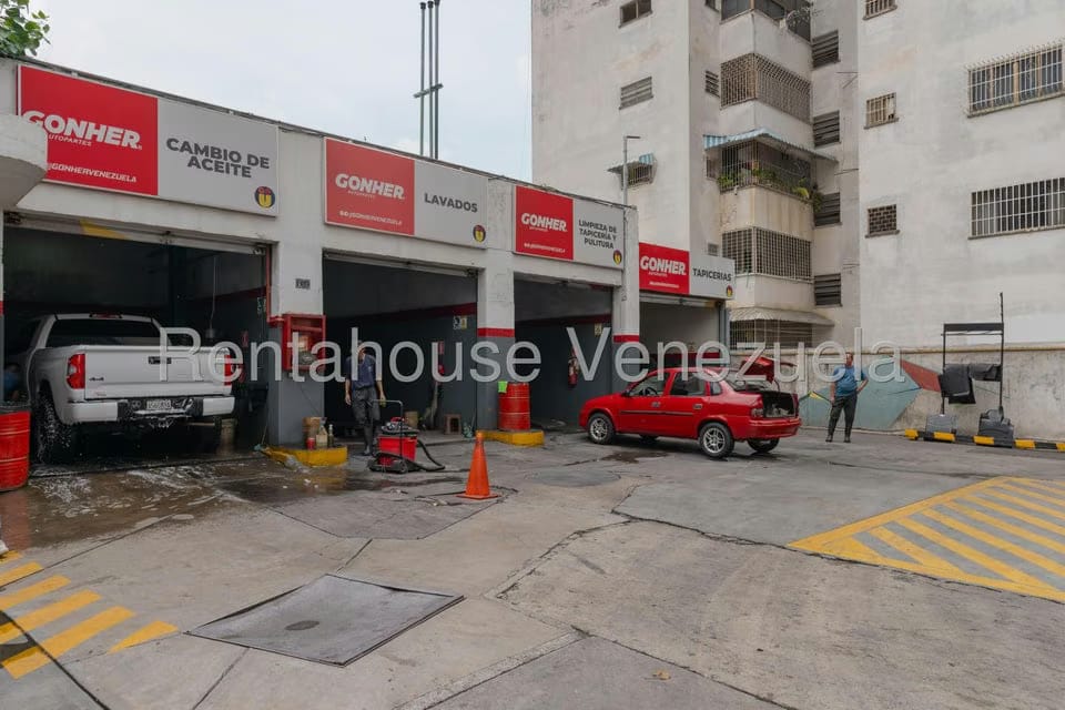 Negocios y Empresas (Servicios) en Venta en La Floresta, Distrito Metropolitano - 8
