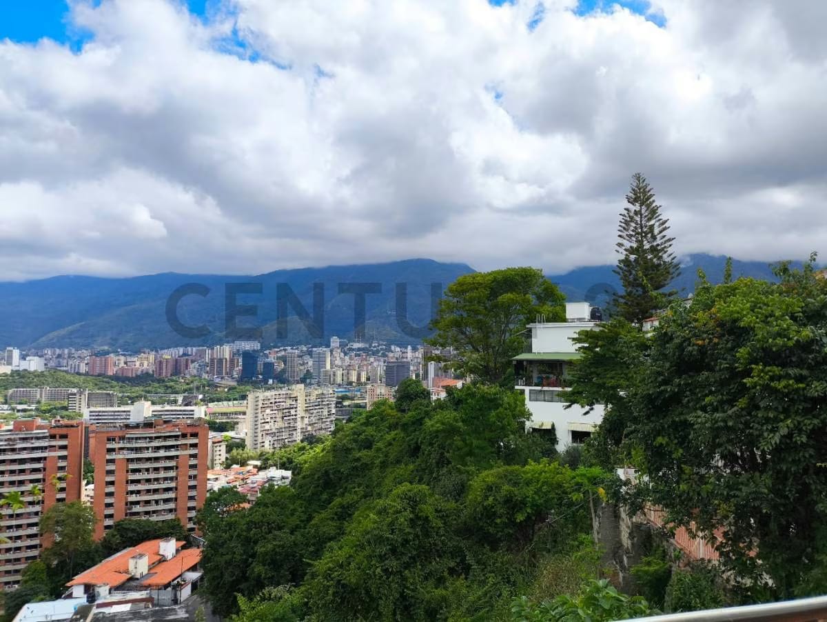 Residencia de 700 m² con vista panorámica al Ávila en Colinas de Los Chaguaramos - 62