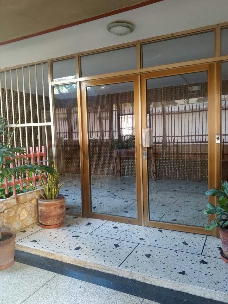 Se alquila apartamento Residencias Bella Vista Av. 4 - 3