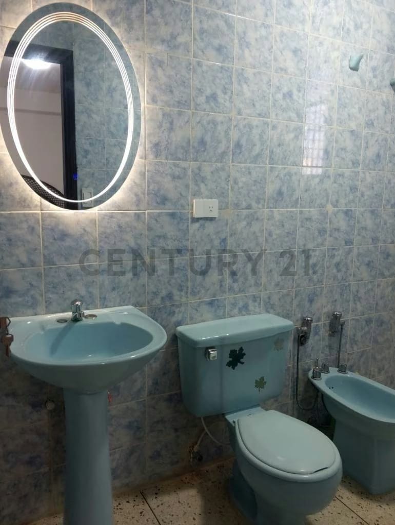 Se alquila apartamento Residencias Bella Vista Av. 4 - 10